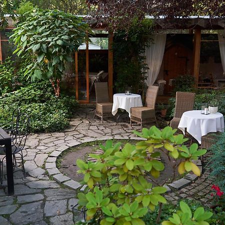 ワルシャワ アメリカン ハウス バレトワ Bed & Breakfast エクステリア 写真