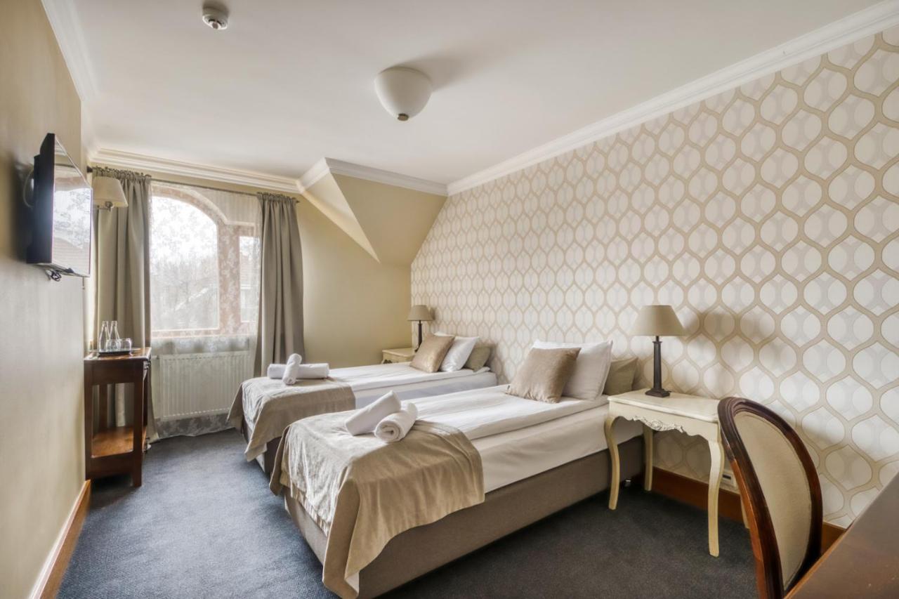 ワルシャワ アメリカン ハウス バレトワ Bed & Breakfast エクステリア 写真